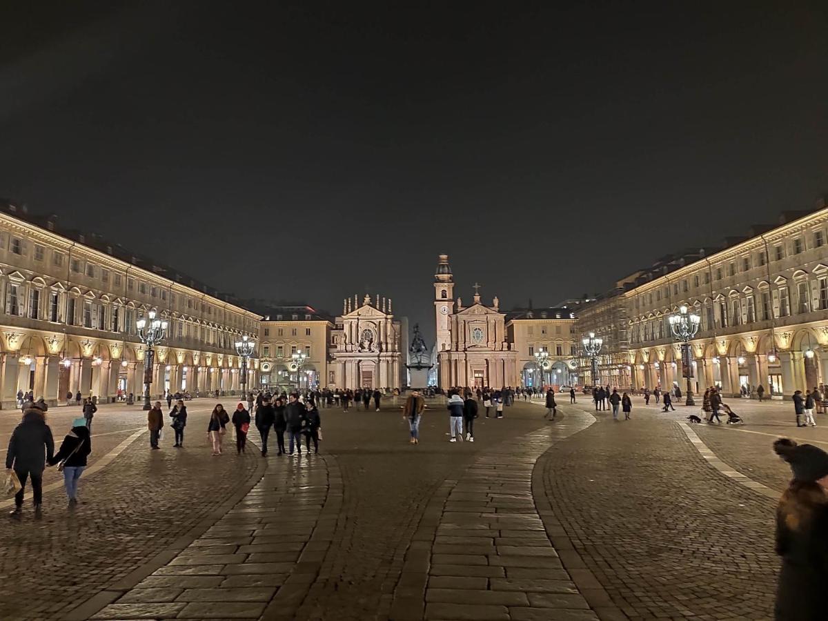 Domus Nova - Una Finestra Sui Tetti Turim Exterior foto