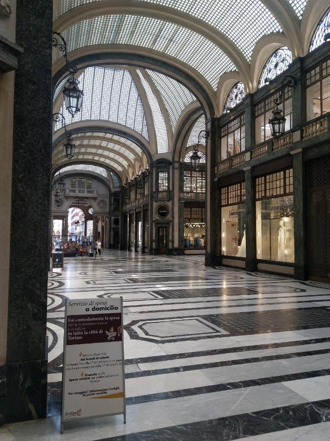 Domus Nova - Una Finestra Sui Tetti Turim Exterior foto