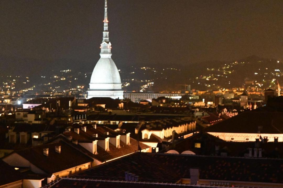 Domus Nova - Una Finestra Sui Tetti Turim Exterior foto