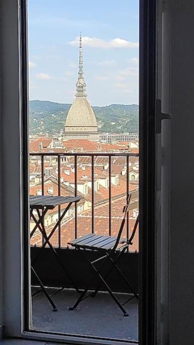 Domus Nova - Una Finestra Sui Tetti Turim Exterior foto